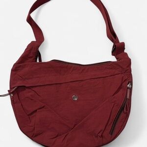 Lightweight Water-Resistant Nylon Crossbody Bag with Multiple Zippers